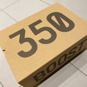 Adidas Yeezy Boost 350 V2 in Zebra, brand New, size 11